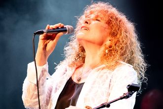 נורית גלרון