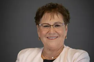 נעם חורב "בארבע עיניים" - מארח את מרים פרץ