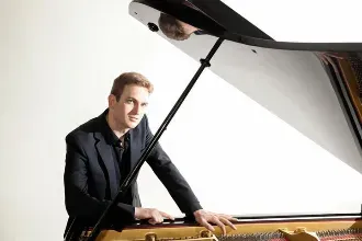 פסנתר ללא גבולות - הקלאסי פוגש את הג'אז