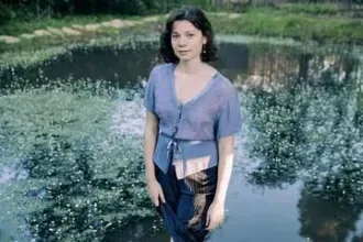 בכורות בענב - נרקיס רעם