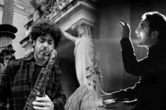 הסלון של יקיר ששון ועומרי מור