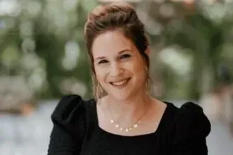 ערב ספרות – מדברות על אהבה ועל געגוע - הדסה בן ארי - תיאטרון הסימטה