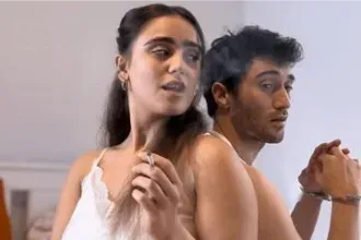 אחת מתוך שניים - תיאטרון הסימטה