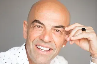 מלדיטה לונה - גיל שוחט מארח את פבלו רוזנברג