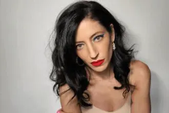 גיל שוחט מארח את אפרת גוש