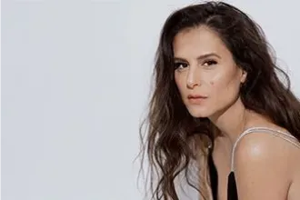 מירי מסיקה בהופעה